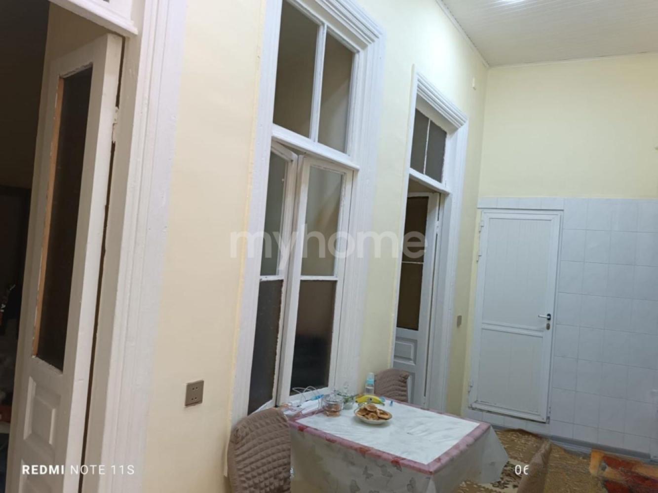 Bakı şəhəri 56m² mənzil satılır