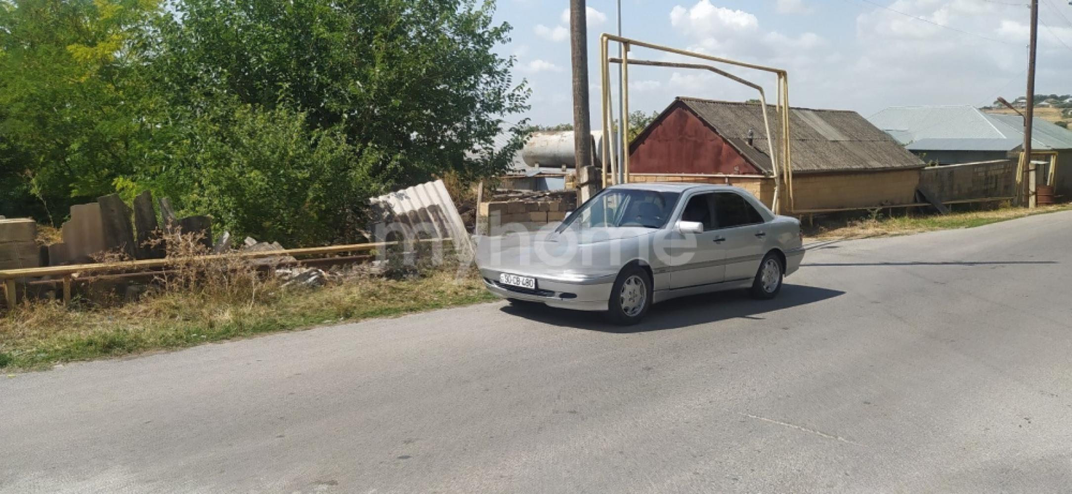 Şamaxı şəhəri torpaq satılır