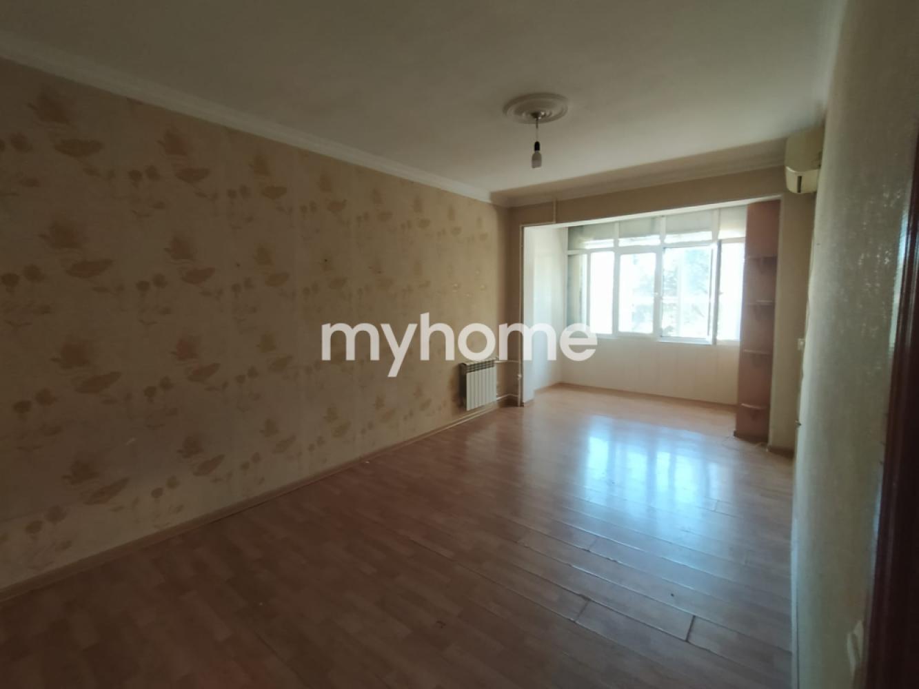 Bakıxanov qəsəbəsi 56m² mənzil satılır