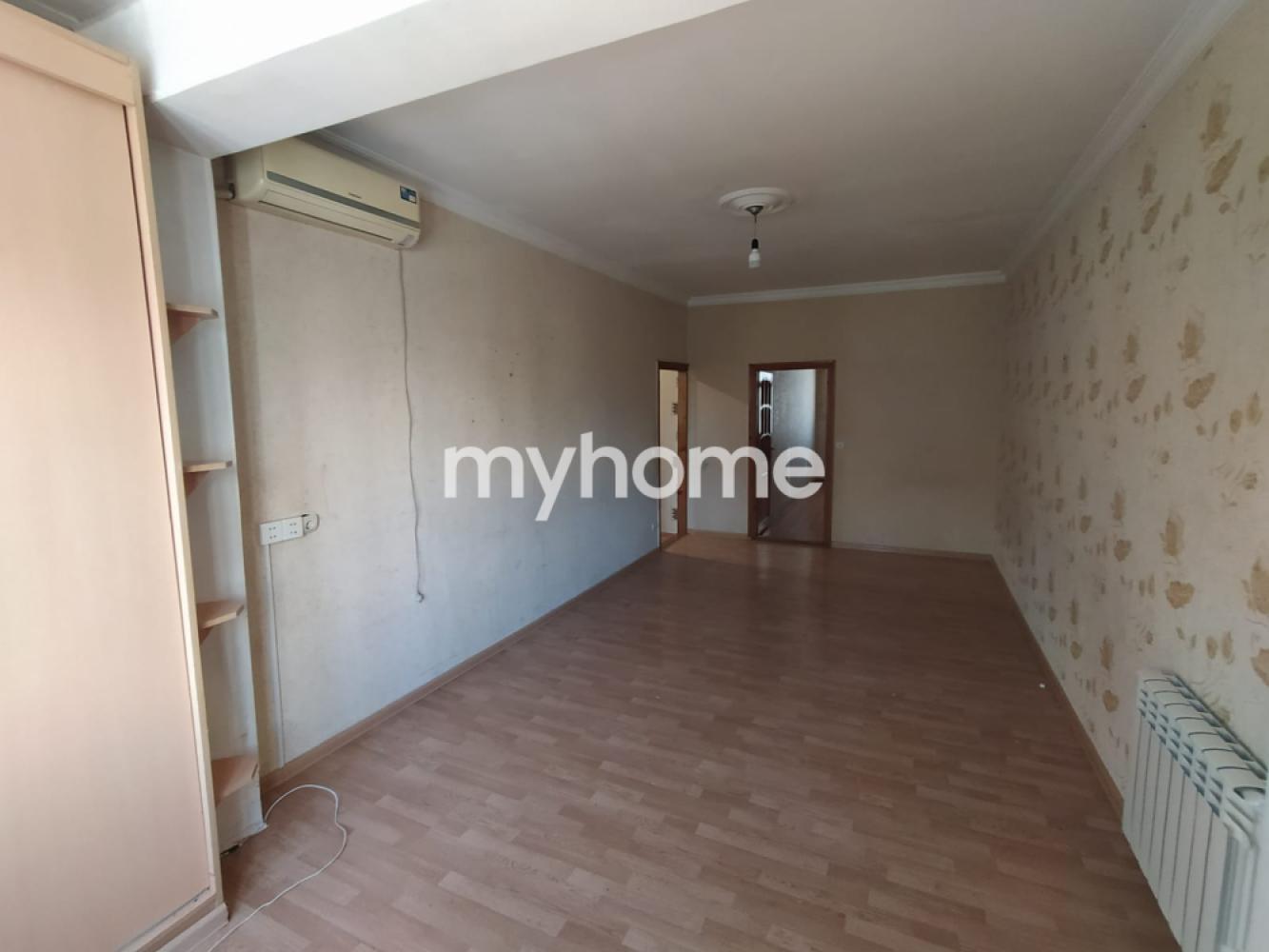 Bakıxanov qəsəbəsi 56m² mənzil satılır