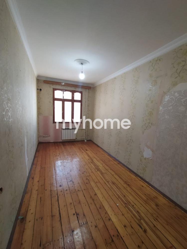 Bakıxanov qəsəbəsi 56m² mənzil satılır