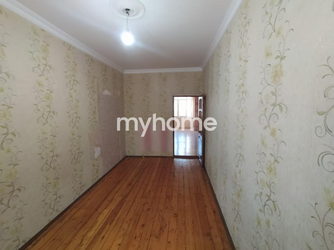Bakıxanov qəsəbəsində 56m² mənzil satılır Bakıxanov qəsəbəsində 56m² mənzil satılır