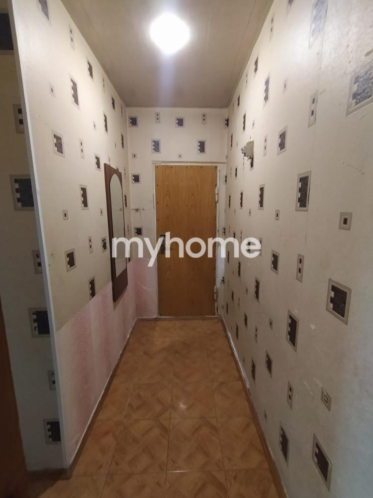 Bakıxanov qəsəbəsində 56m² mənzil satılır Bakıxanov qəsəbəsində 56m² mənzil satılır