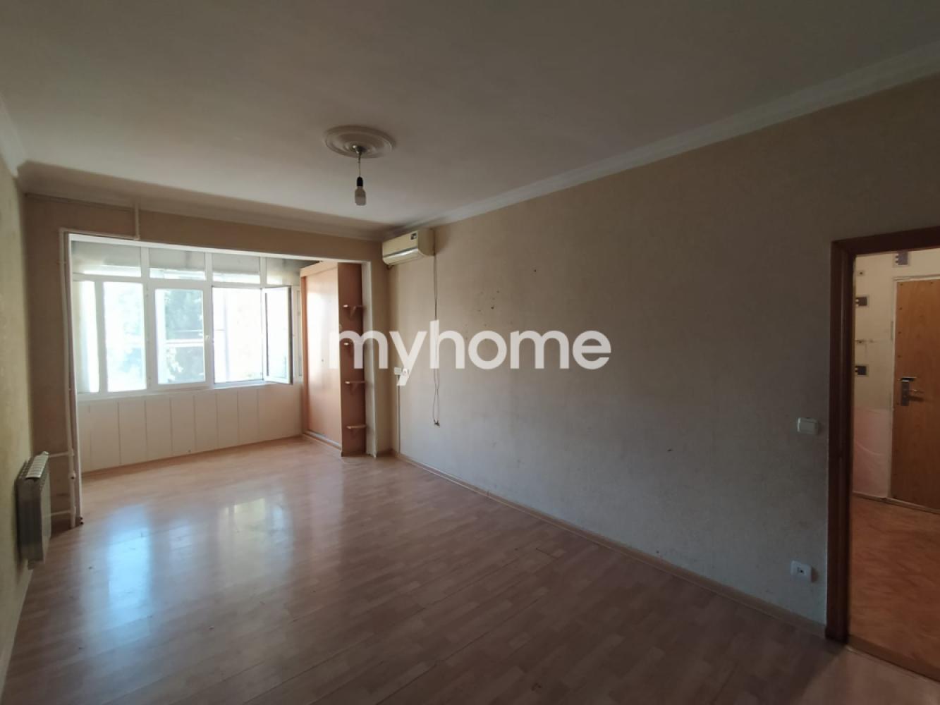 Bakıxanov qəsəbəsi 56m² mənzil satılır