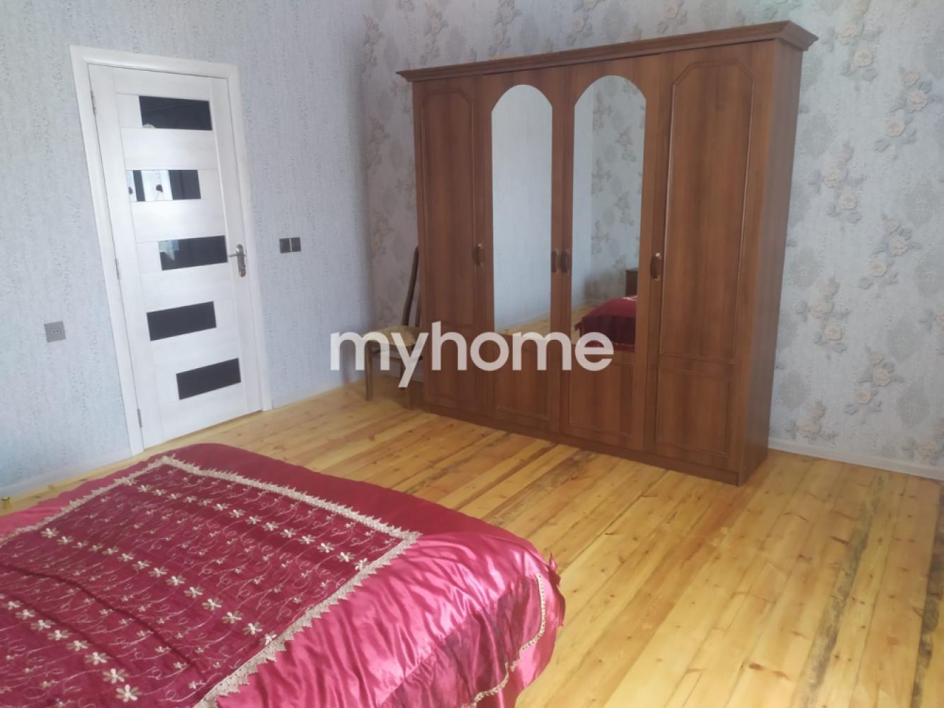Buzovna qəsəbəsində 200m² həyət evi satılır Buzovna qəsəbəsində 200m² həyət evi satılır