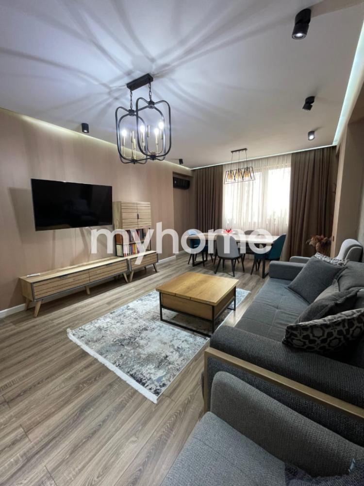 Yeni Günəşli qəsəbəsi 131m² mənzil satılır