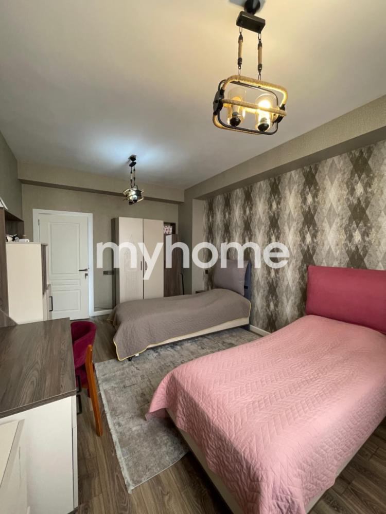 Yeni Günəşli qəsəbəsində 131m² mənzil satılır Yeni Günəşli qəsəbəsində 131m² mənzil satılır