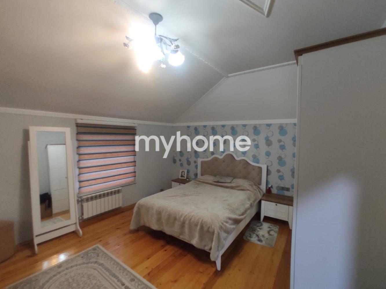 Buzovna qəsəbəsi 165m² həyət evi satılır