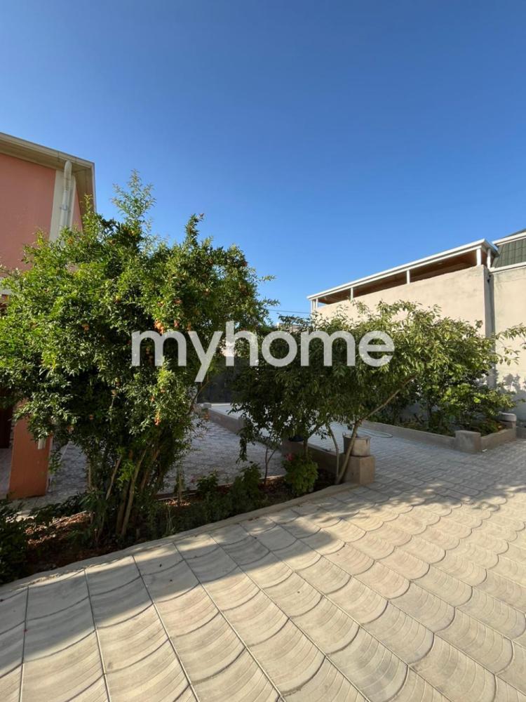 Buzovna qəsəbəsində 165m² həyət evi satılır Buzovna qəsəbəsində 165m² həyət evi satılır