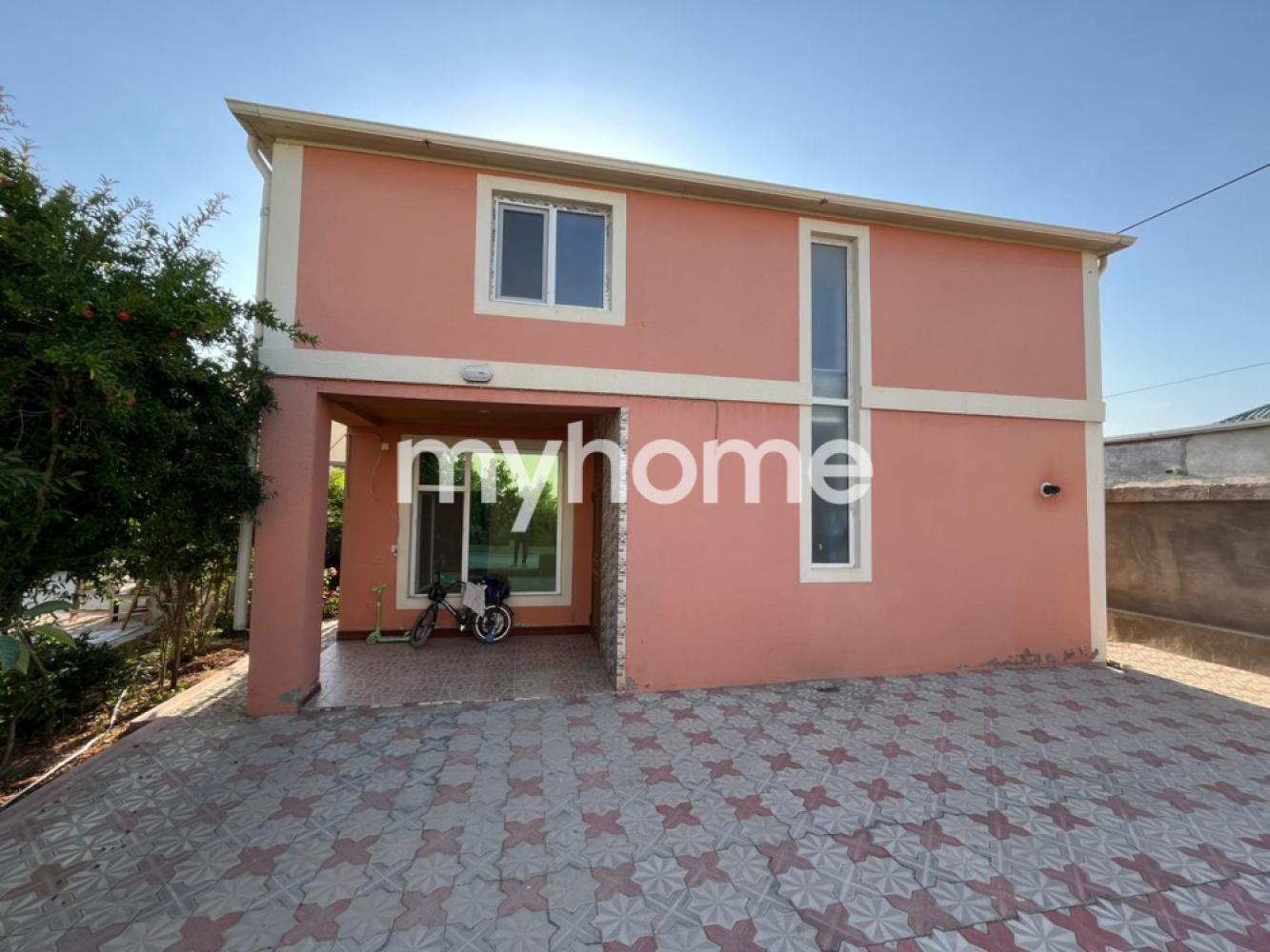Buzovna qəsəbəsində 165m² həyət evi satılır Buzovna qəsəbəsində 165m² həyət evi satılır