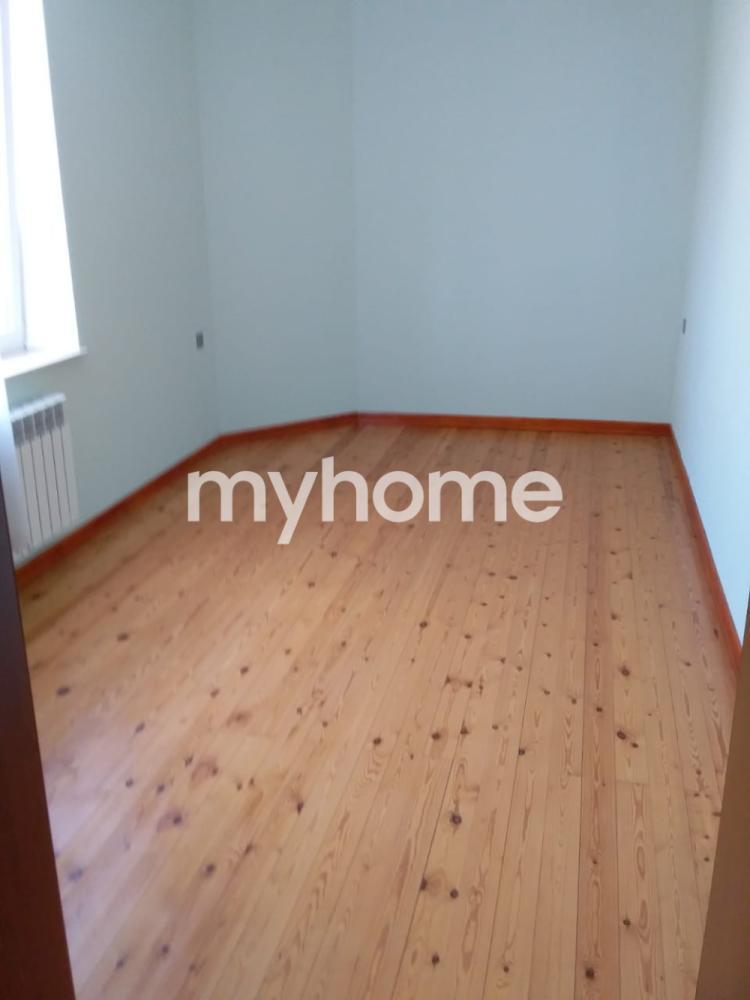 Mehdiabad qəsəbəsində 270m² həyət evi satılır Mehdiabad qəsəbəsində 270m² həyət evi satılır
