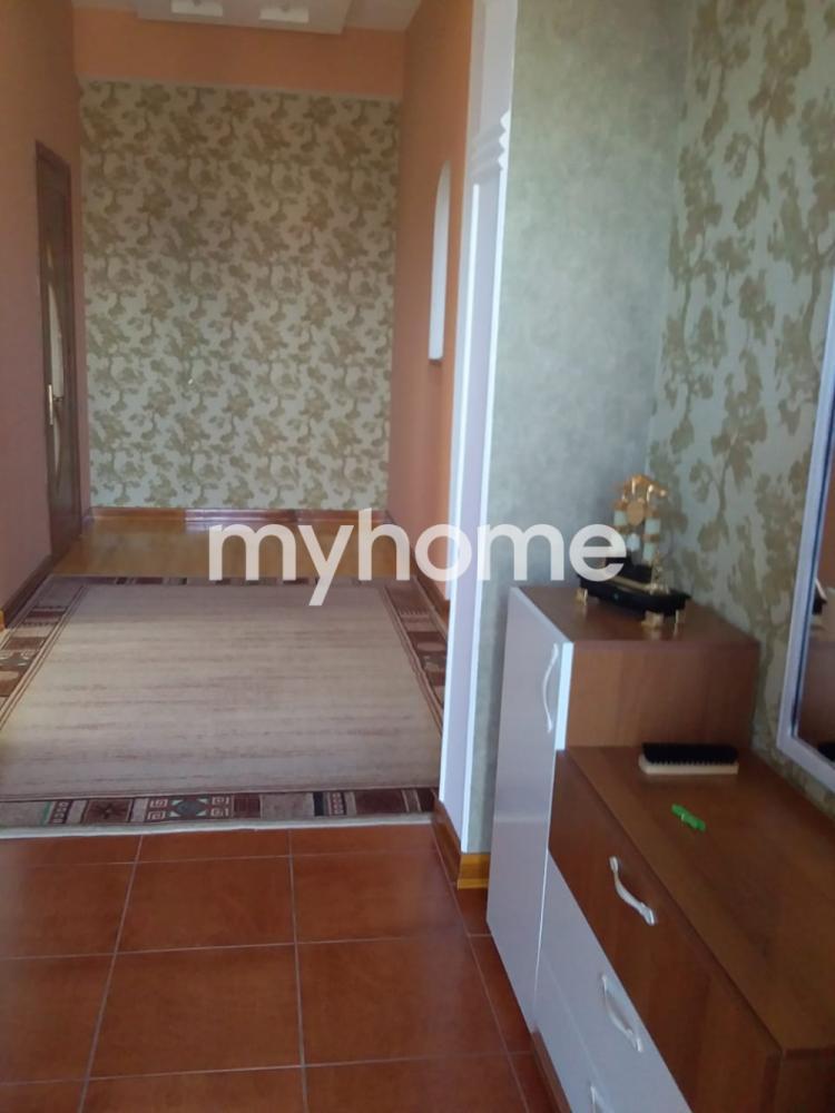 Mehdiabad qəsəbəsində 270m² həyət evi satılır Mehdiabad qəsəbəsində 270m² həyət evi satılır
