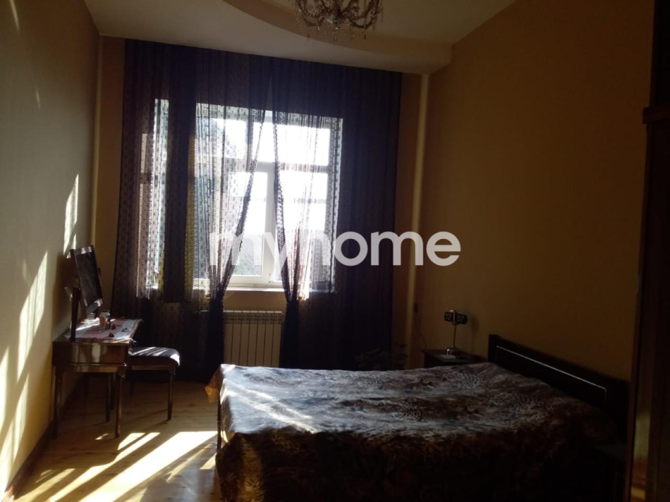 Mehdiabad qəsəbəsində 270m² həyət evi satılır Mehdiabad qəsəbəsində 270m² həyət evi satılır