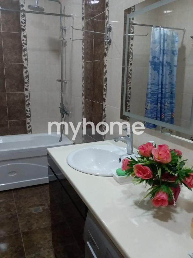 Mehdiabad qəsəbəsində 270m² həyət evi satılır Mehdiabad qəsəbəsində 270m² həyət evi satılır