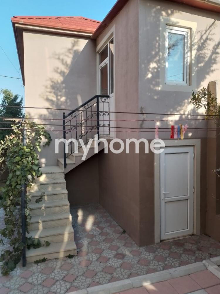 Mehdiabad qəsəbəsində 270m² həyət evi satılır Mehdiabad qəsəbəsində 270m² həyət evi satılır