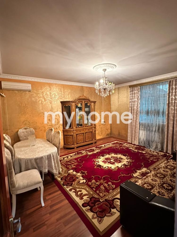 Saray qəsəbəsində 110m² həyət evi satılır Saray qəsəbəsində 110m² həyət evi satılır