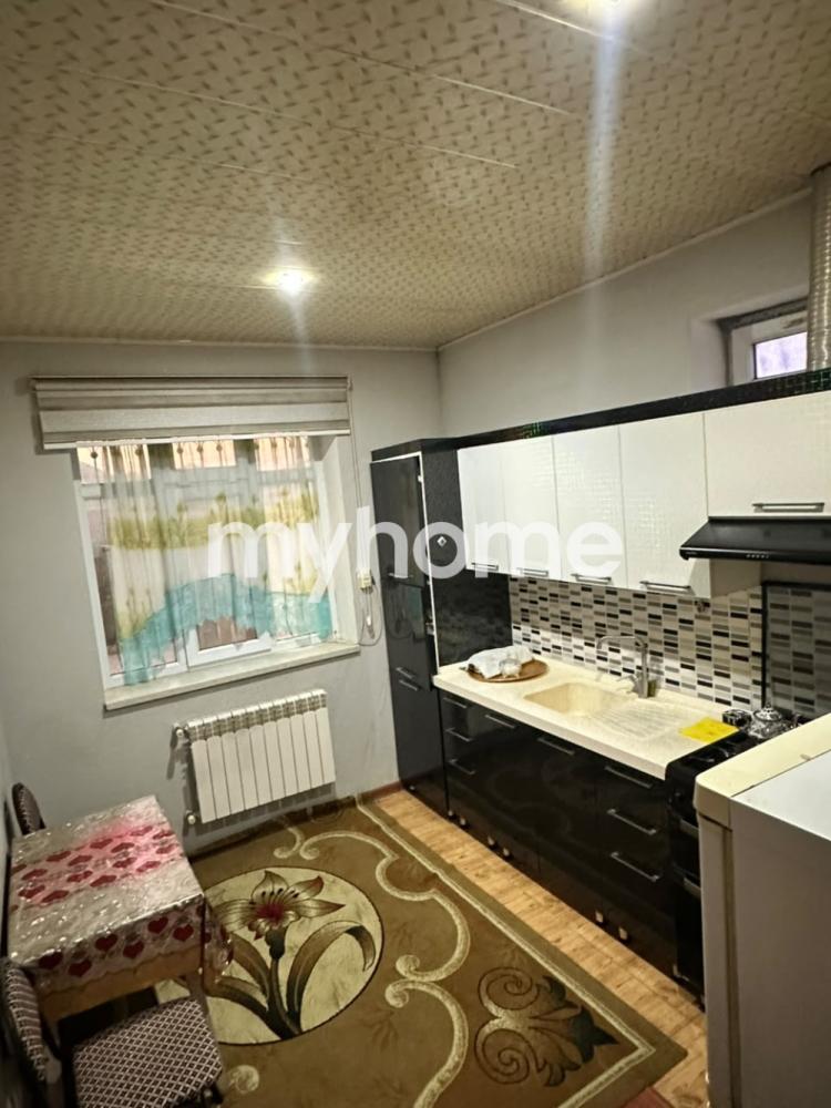 Saray qəsəbəsində 110m² həyət evi satılır Saray qəsəbəsində 110m² həyət evi satılır