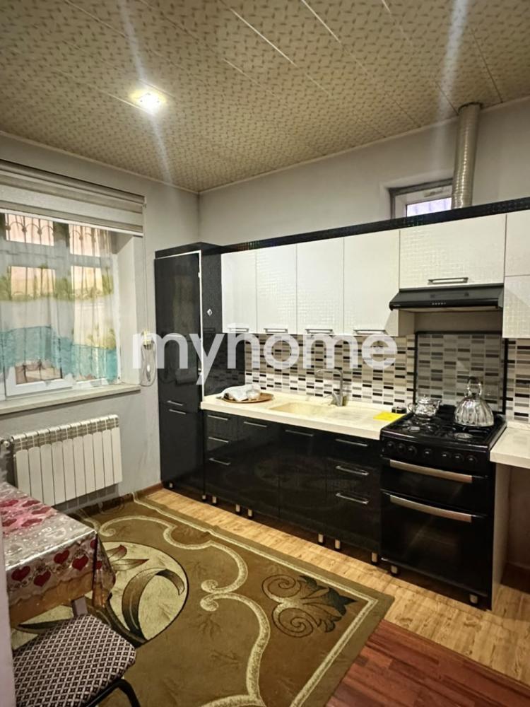 Saray qəsəbəsində 110m² həyət evi satılır Saray qəsəbəsində 110m² həyət evi satılır