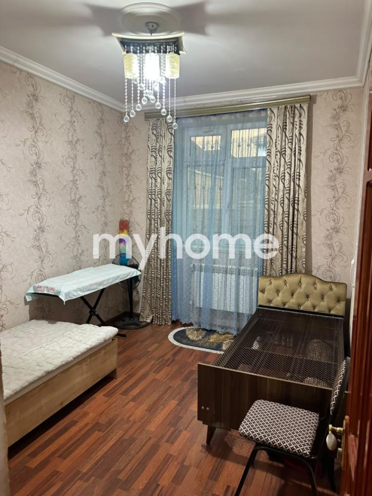 Saray qəsəbəsində 110m² həyət evi satılır Saray qəsəbəsində 110m² həyət evi satılır