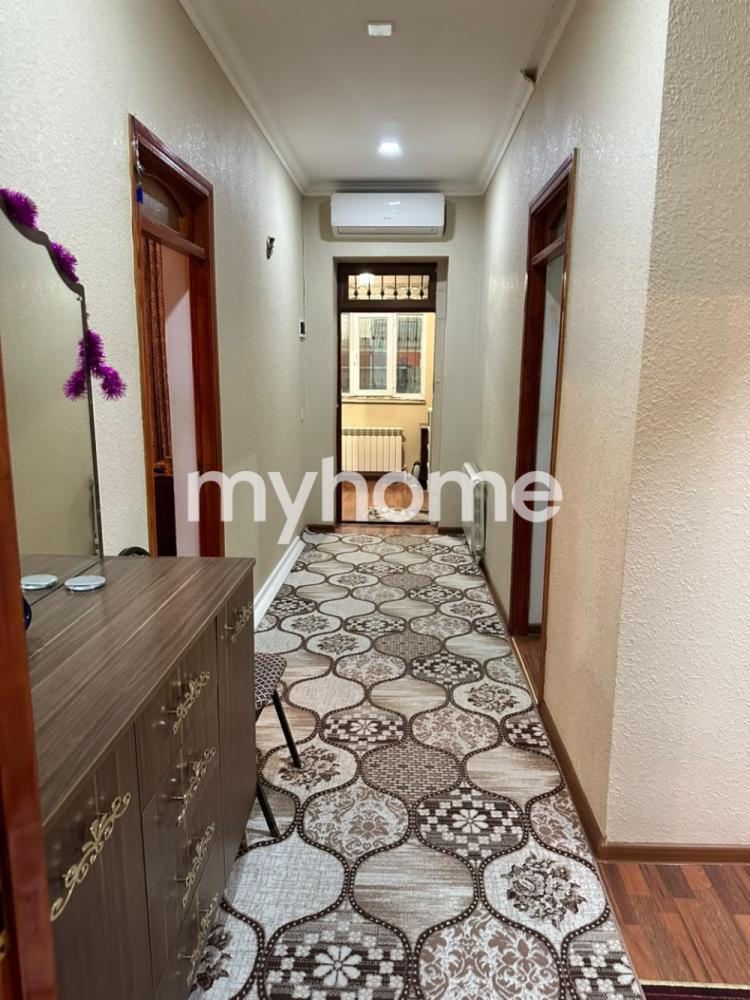 Saray qəsəbəsi 110m² həyət evi satılır