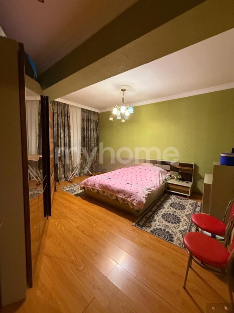 Bakı şəhəri 75m² mənzil satılır