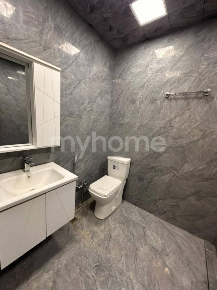 Bakı şəhəri 74m² mənzil satılır