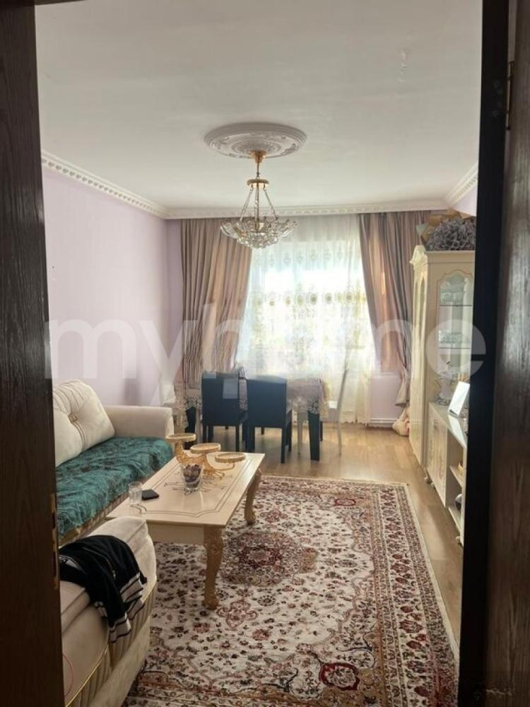 Naxçıvan şəhəri 80m² mənzil kirayə verilir