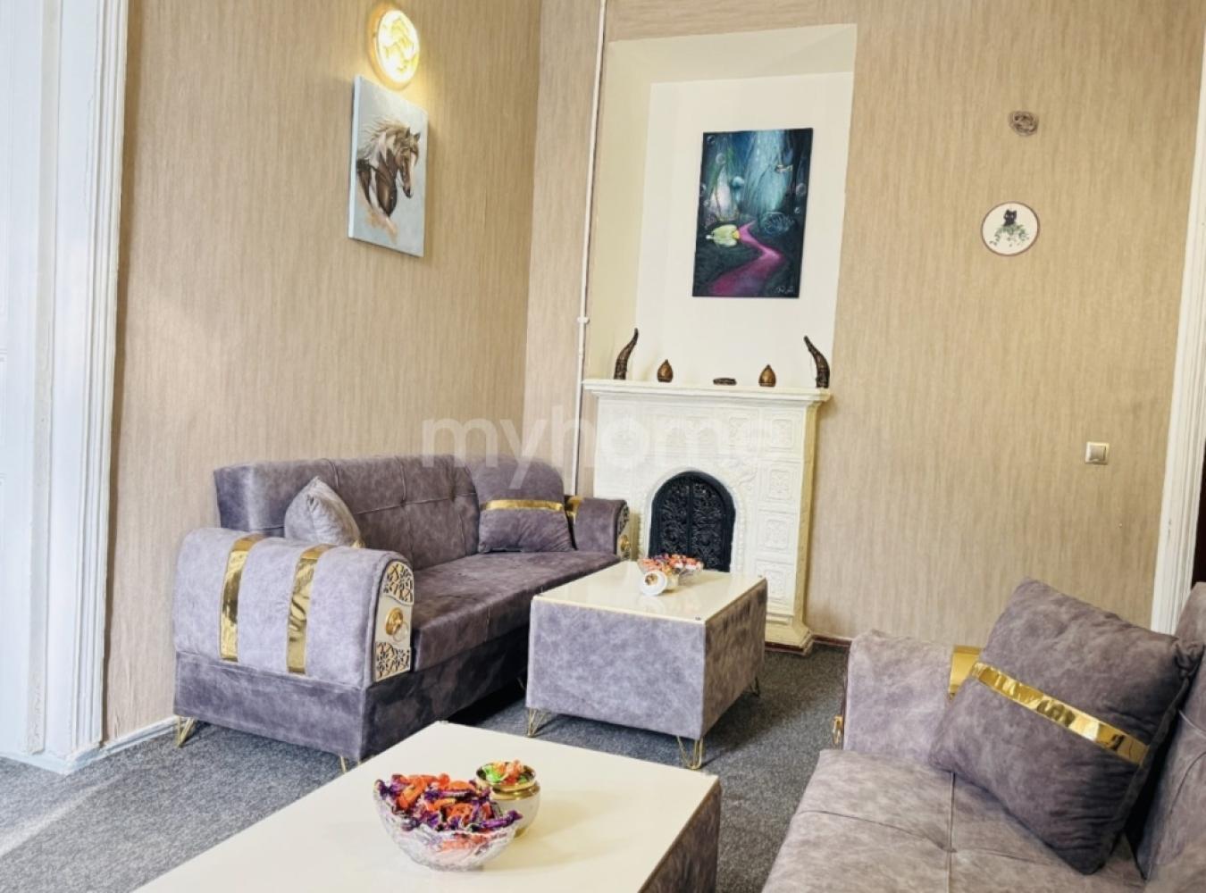 Bakı şəhəri 10m² mənzil kirayə verilir