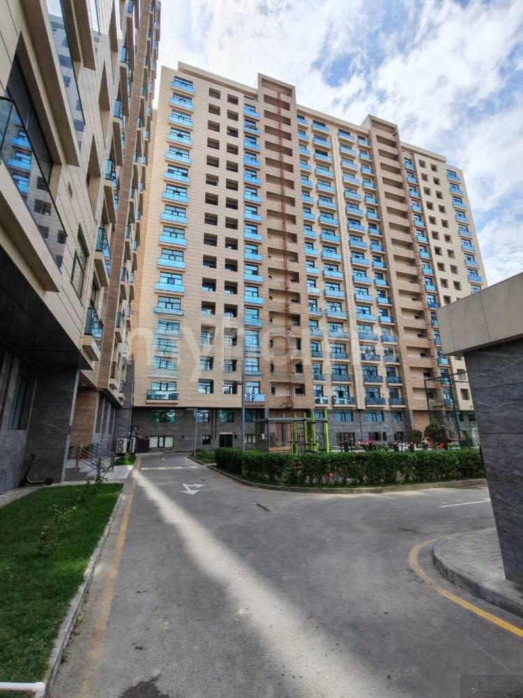 28 May qəsəbəsi 72m² mənzil kirayə verilir