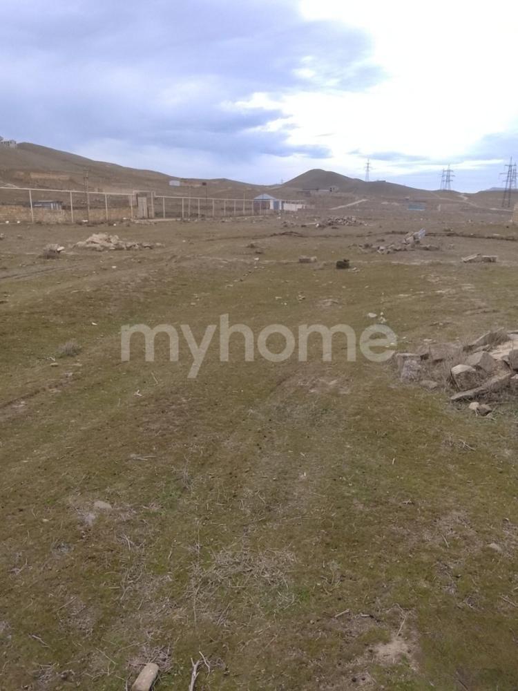 Bakı şəhəri torpaq satılır