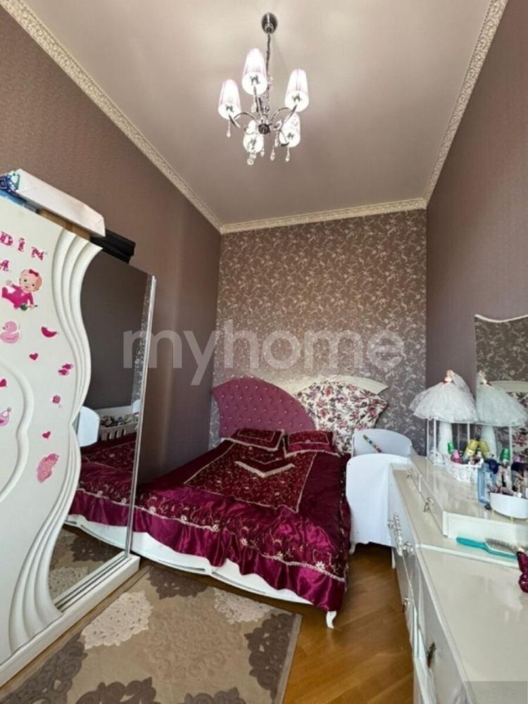Bakı şəhəri 100m² mənzil satılır
