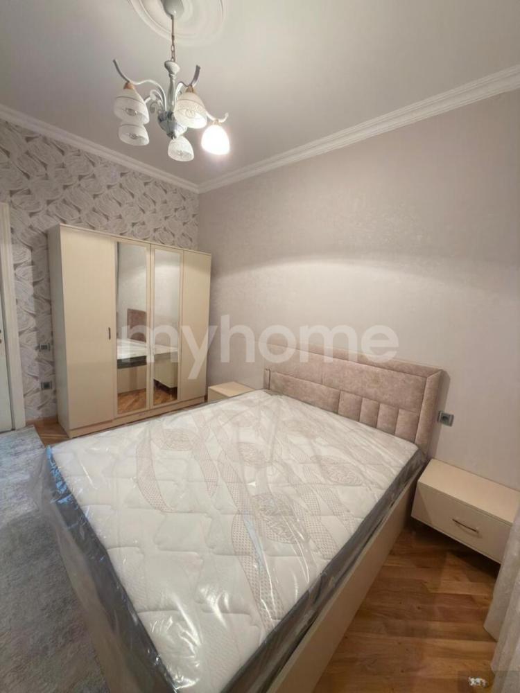 Bakı şəhəri 65m² mənzil kirayə verilir