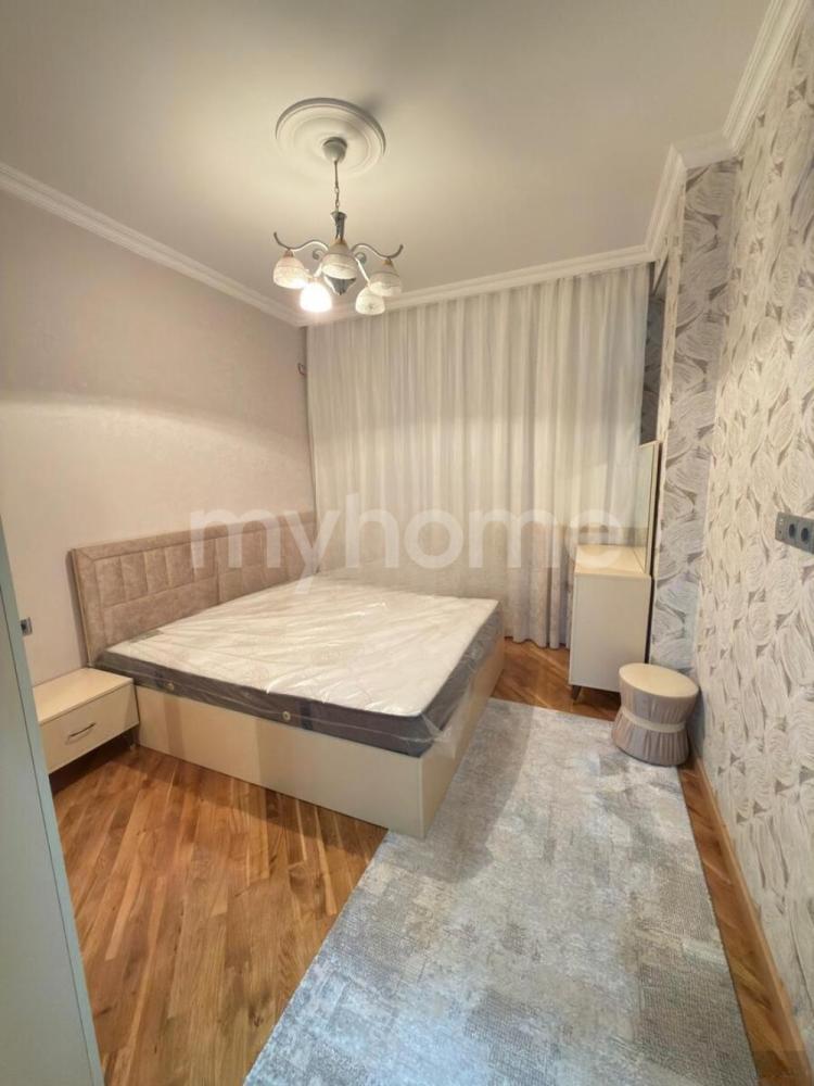 Bakı şəhəri 65m² mənzil kirayə verilir