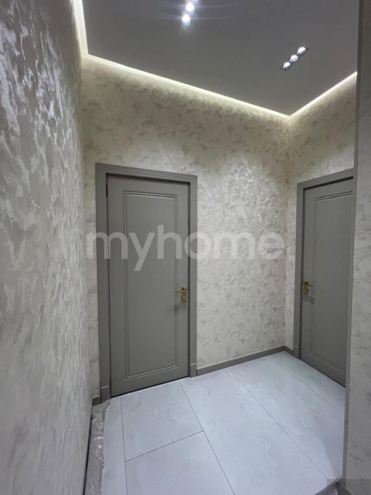 Bakı şəhəri 90m² mənzil kirayə verilir