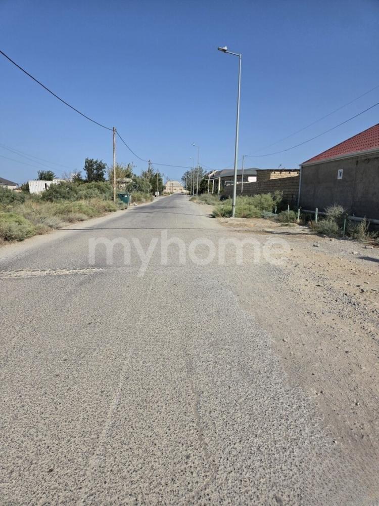 Qaradağ qəsəbəsi torpaq satılır