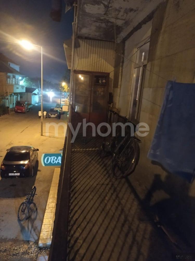 Biləcəri qəsəbəsi 56m² mənzil satılır