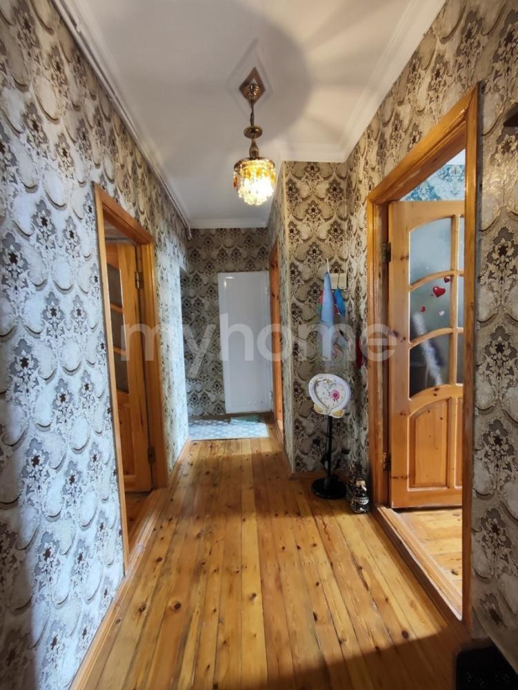 Bakı şəhəri 68m² mənzil satılır