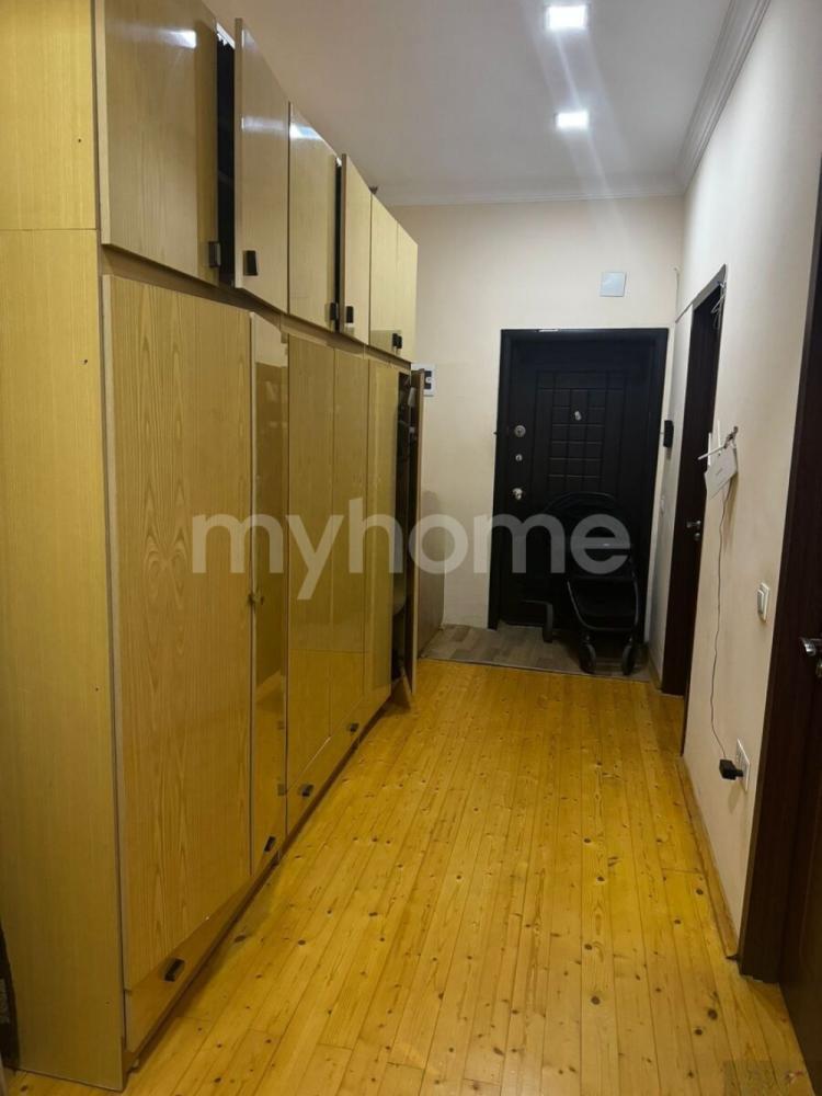 Sumqayıt şəhəri 76m² mənzil satılır