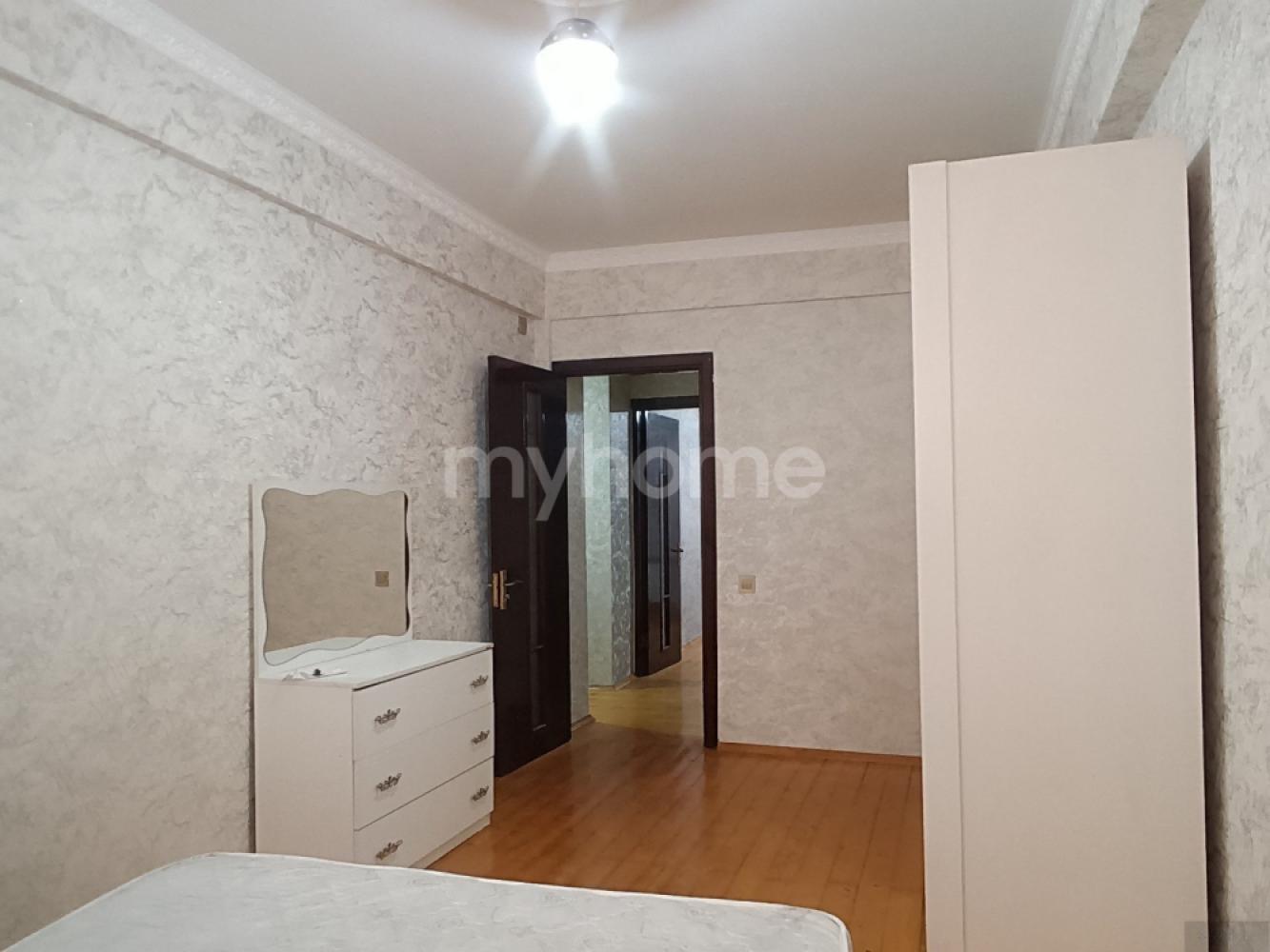 Bakı şəhəri 47m² mənzil satılır
