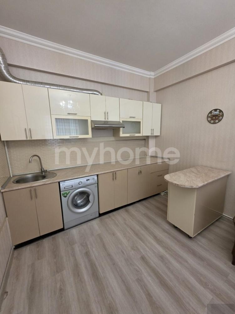 Xırdalan şəhəri 60m² mənzil satılır