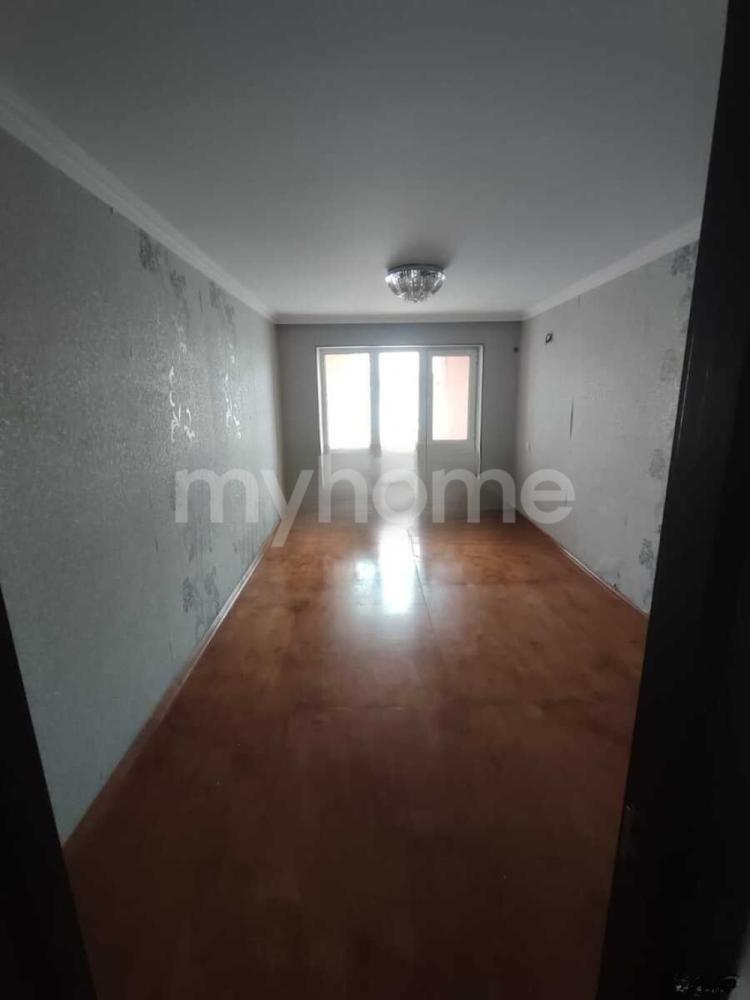 5-ci mikrorayon qəsəbəsi 70m² mənzil kirayə verilir