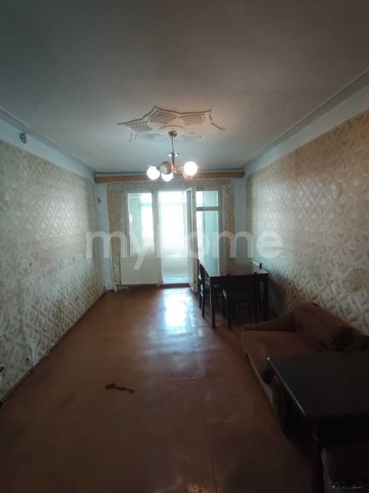 5-ci mikrorayon qəsəbəsi 70m² mənzil kirayə verilir