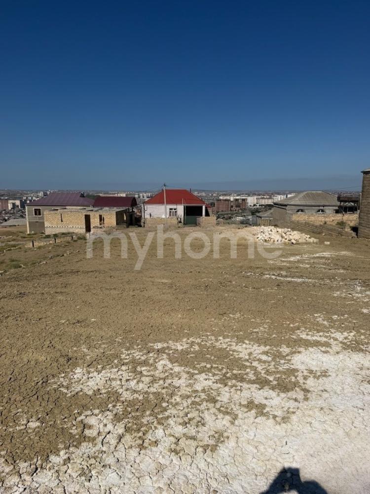 Bakı şəhəri torpaq satılır