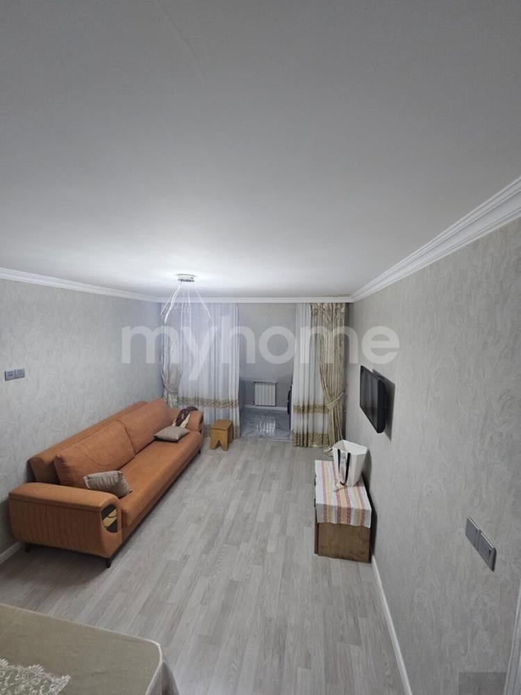 Yasamal qəsəbəsi 40m² mənzil kirayə verilir