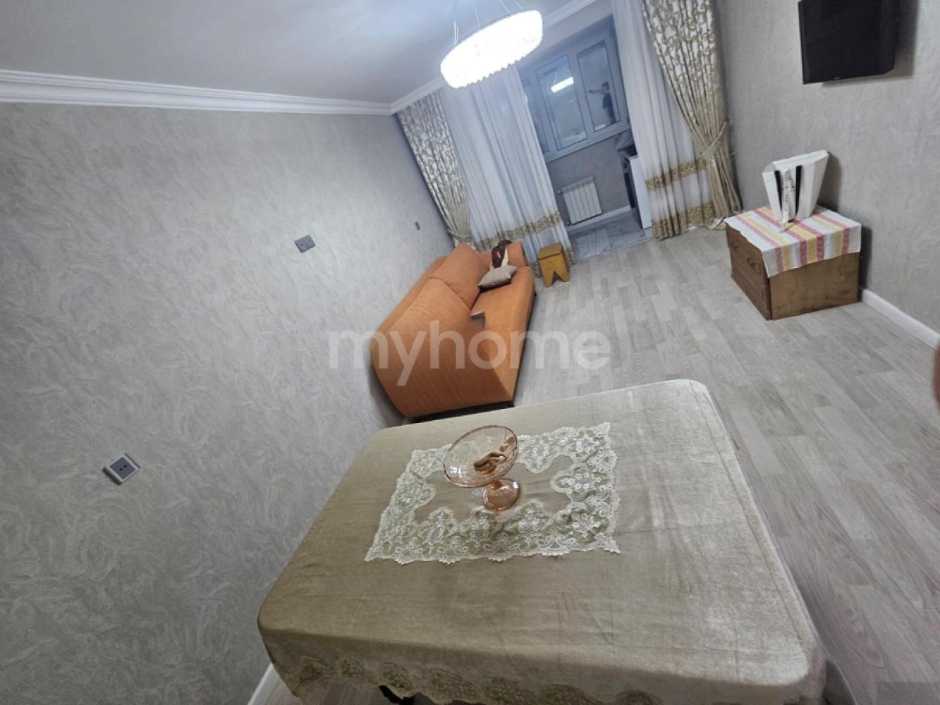 Yasamal qəsəbəsi 40m² mənzil kirayə verilir