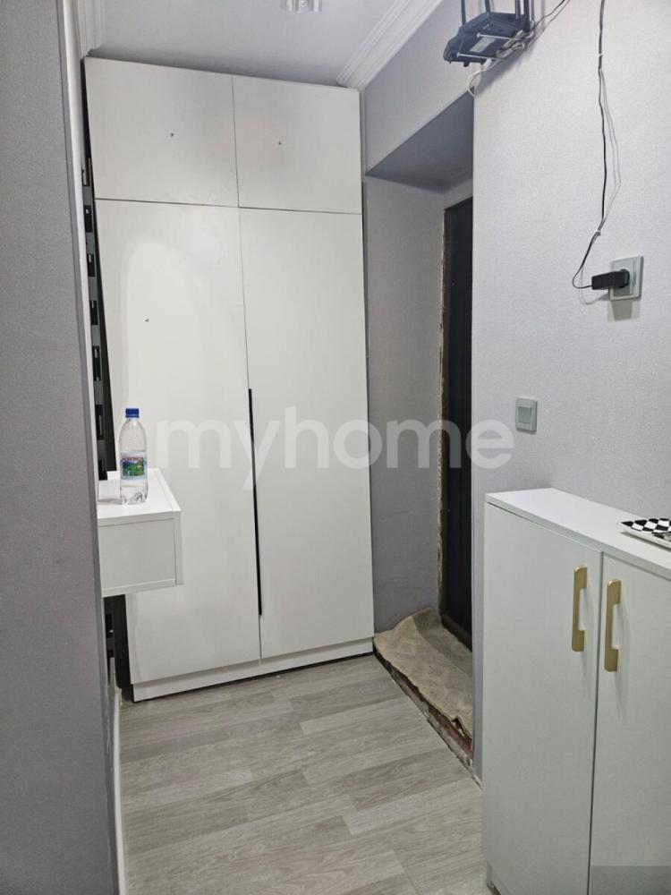 Yasamal qəsəbəsi 40m² mənzil kirayə verilir