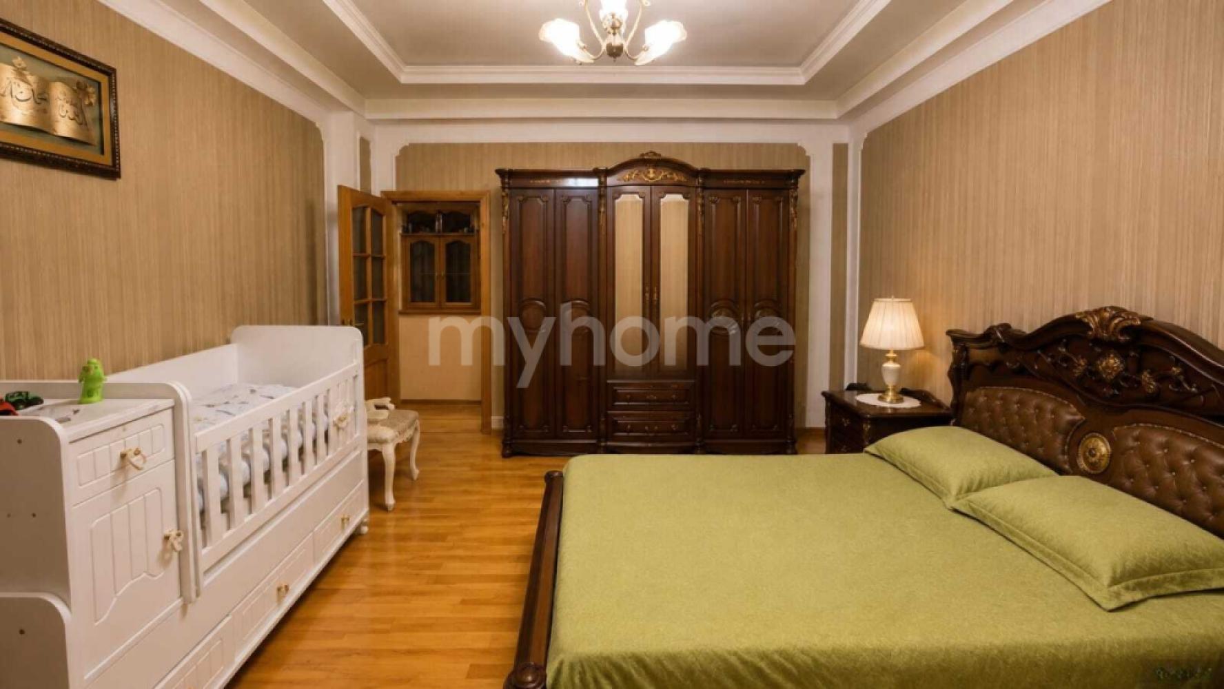 Sumqayıt şəhəri 92m² mənzil satılır