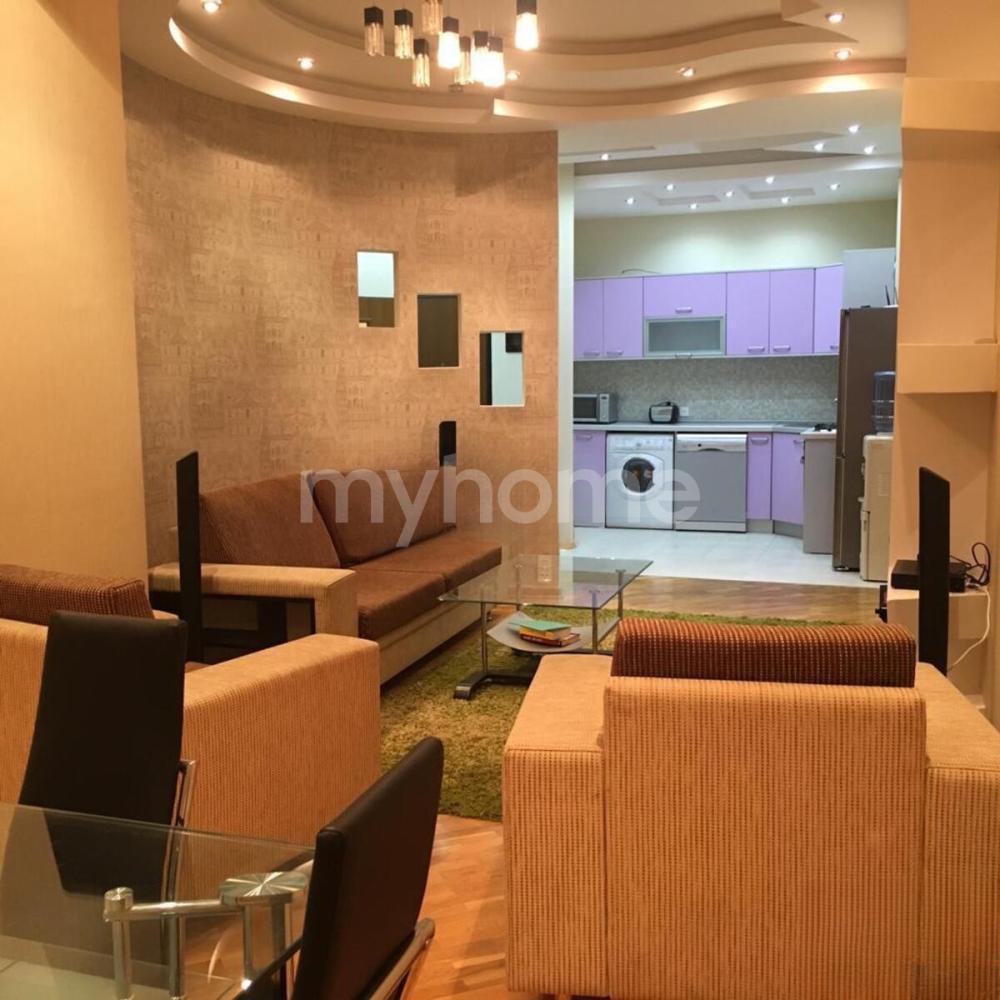 28 May qəsəbəsi 70m² mənzil kirayə verilir