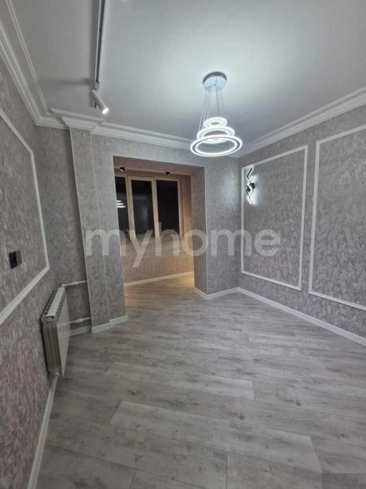 Bakı şəhəri 80m² mənzil satılır
