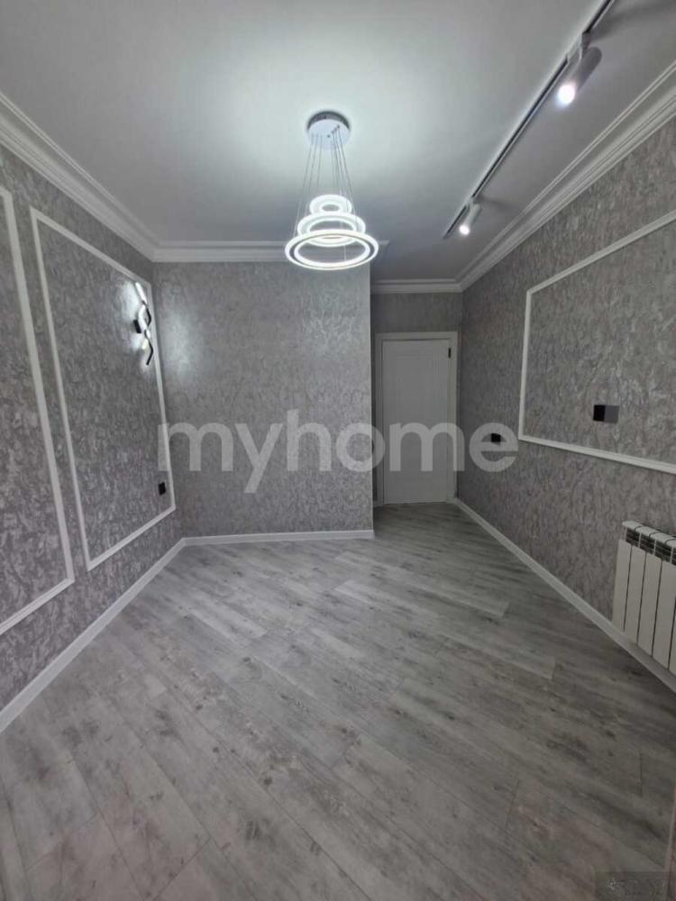 Bakı şəhəri 80m² mənzil satılır